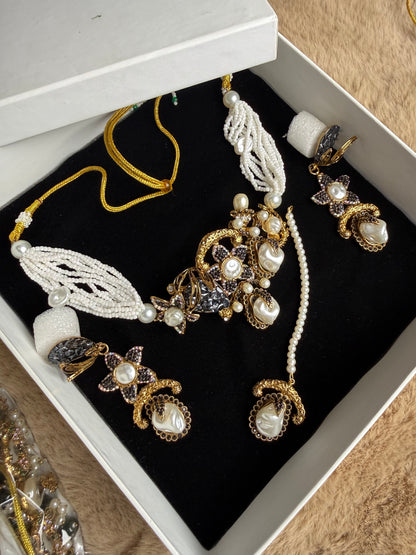 Turkish Elegant Choker Set